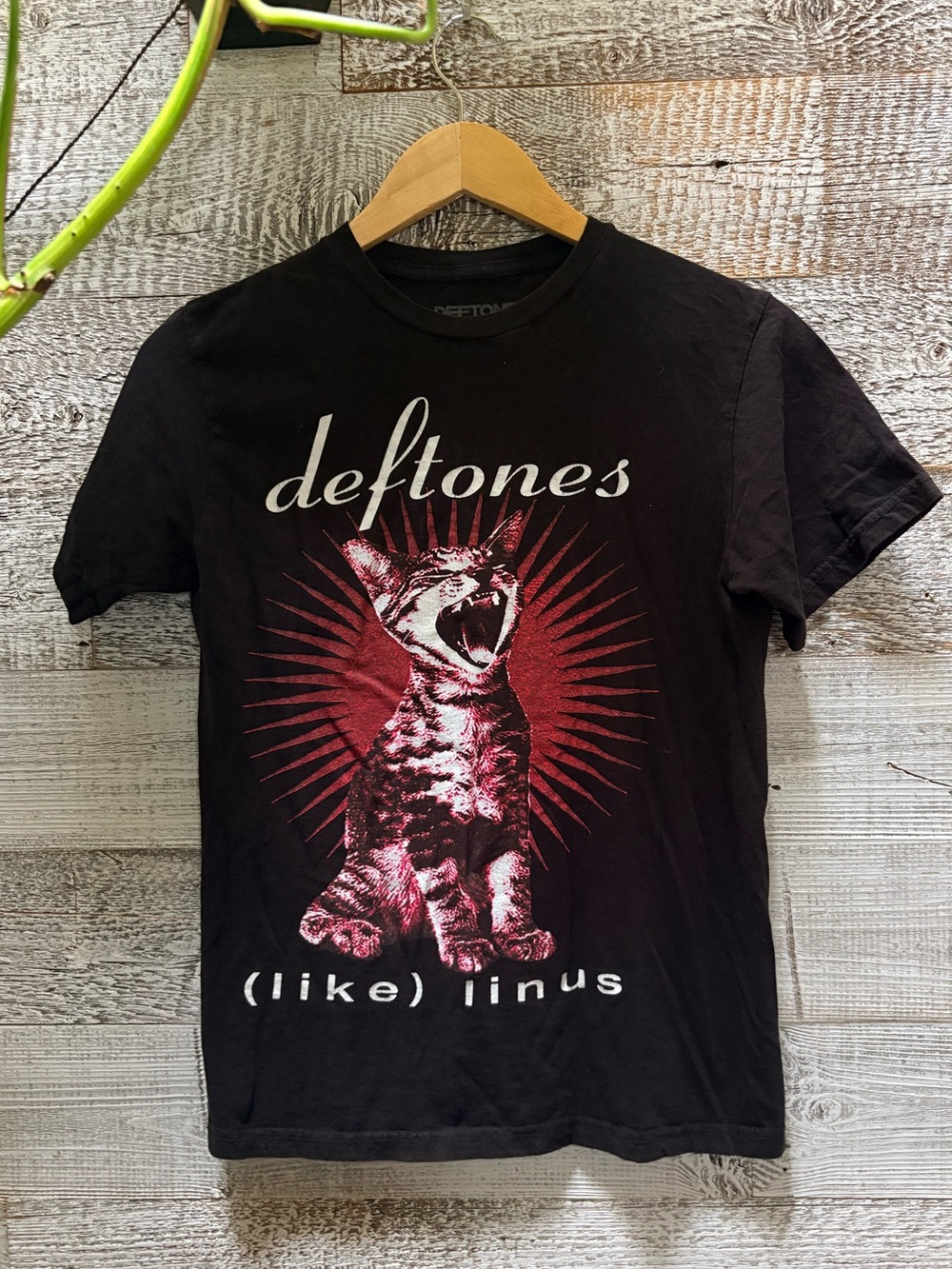 Deftones | "Like Linus" Modern Album Music Band Tee - Women's S/M